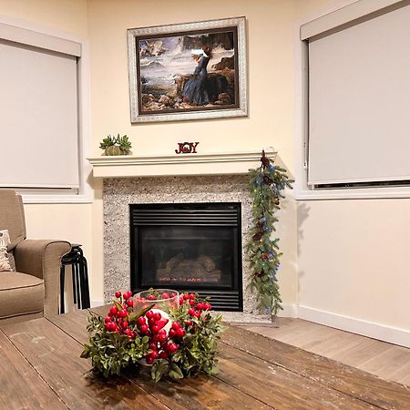 캔모어 B212 Hot Tub, Ac X3, Parking, 2 Min To Banff Gate 아파트 외부 사진