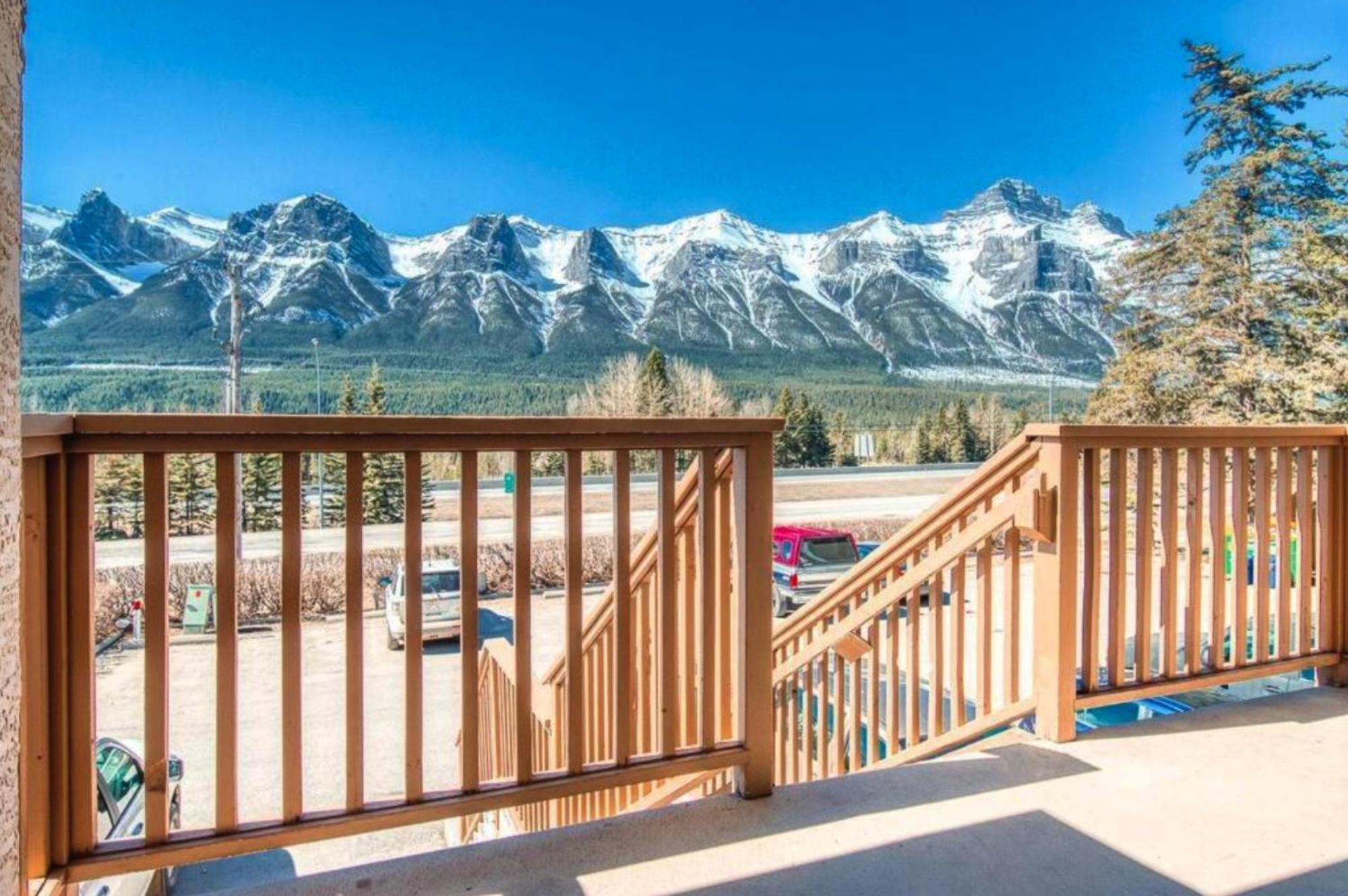 캔모어 B212 Hot Tub, Ac X3, Parking, 2 Min To Banff Gate 아파트 외부 사진
