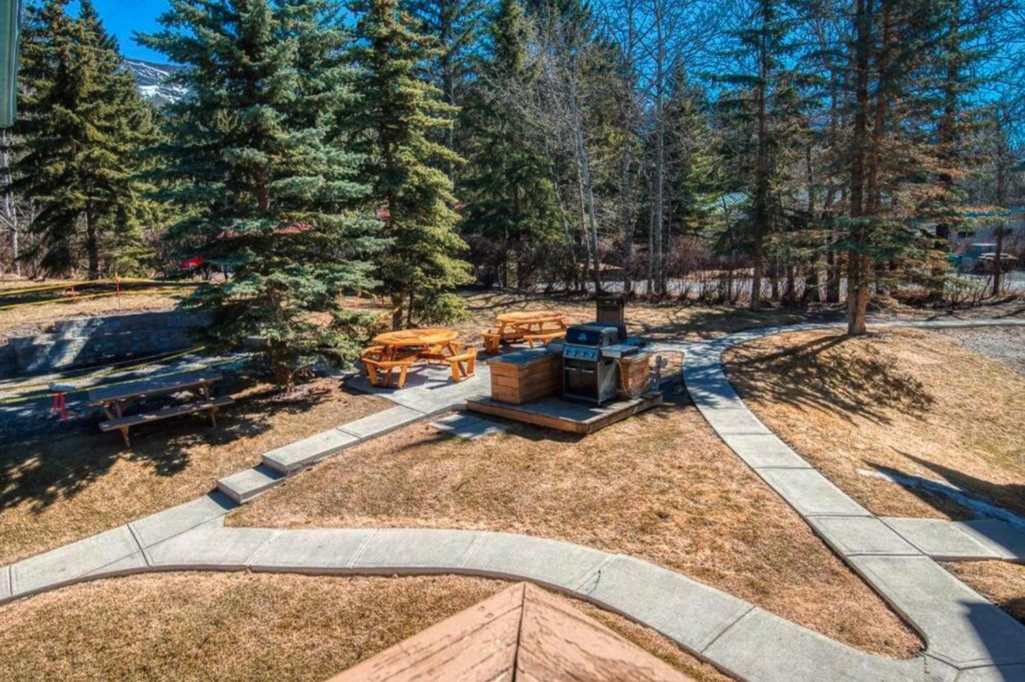 캔모어 B212 Hot Tub, Ac X3, Parking, 2 Min To Banff Gate 아파트 외부 사진
