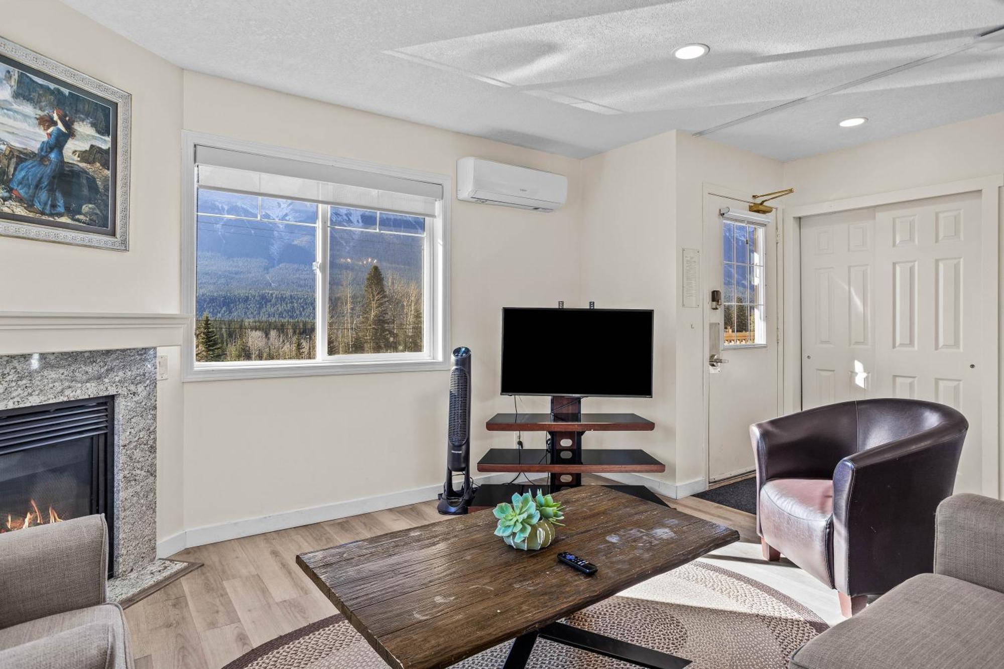 캔모어 B212 Hot Tub, Ac X3, Parking, 2 Min To Banff Gate 아파트 외부 사진